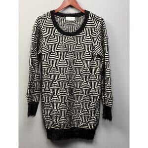 MIZUMI Eyelash Fuzzy Sweater Tunic Womens Medium Black Tan‎ Geometric Artsy